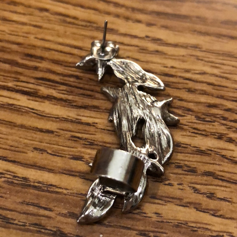 Earring/Ear Cuff - Picture 4 of 6